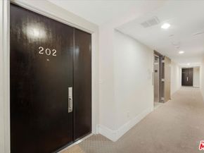 147 N Berendo Street 202, Los Angeles CA 90004