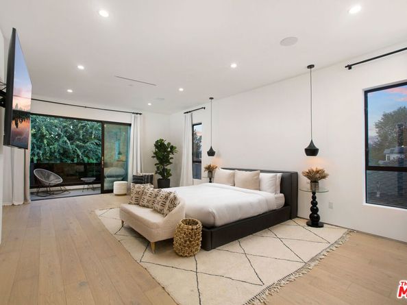 4527 Simpson Avenue, Studio City CA 91607