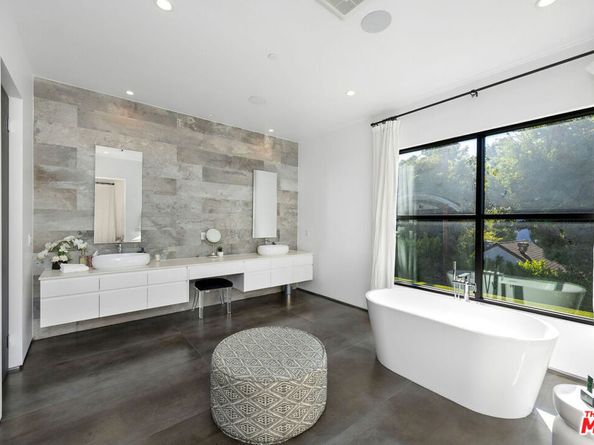 4527 Simpson Avenue, Studio City CA 91607