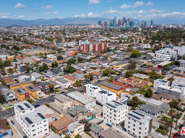 1286 W 35th Place, Los Angeles CA 90007