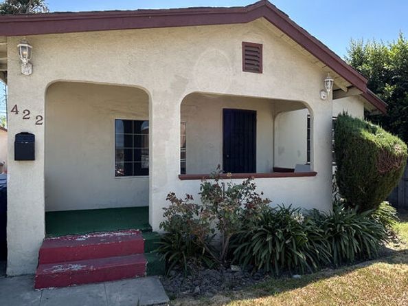 422 E Colden Avenue, Los Angeles CA 90003