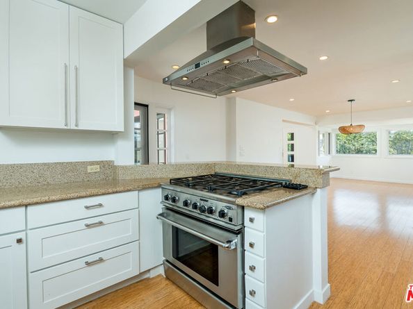 3110 Berkeley Circle, Los Angeles CA 90026