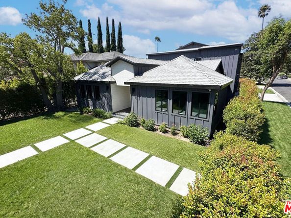 13541 Chandler Boulevard, Sherman Oaks CA 91401