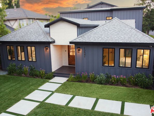 13541 Chandler Boulevard, Sherman Oaks CA 91401