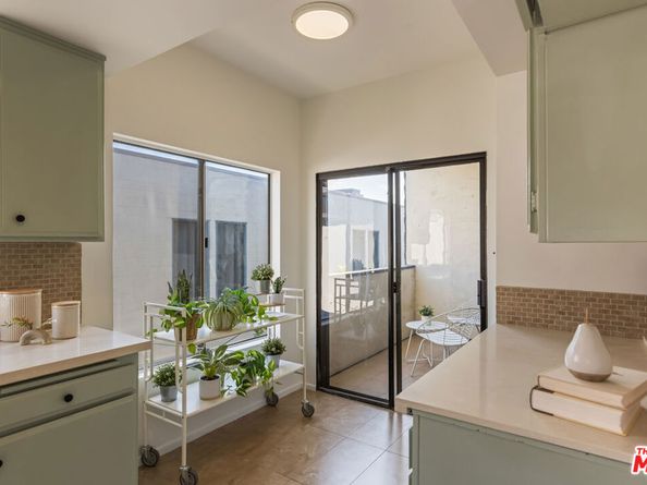 234 N Kenwood Street 208, Glendale CA 91206