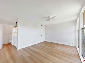 970 Palm Avenue 301, West Hollywood CA 90069