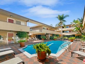 970 Palm Avenue 301, West Hollywood CA 90069