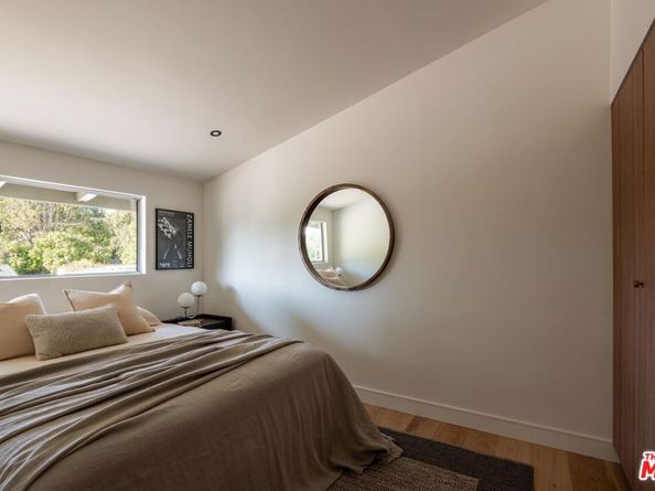 12030 Pacoima Court, Studio City CA 91604