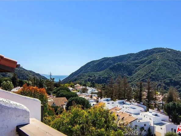 1694 Michael Lane, Pacific Palisades CA 90272