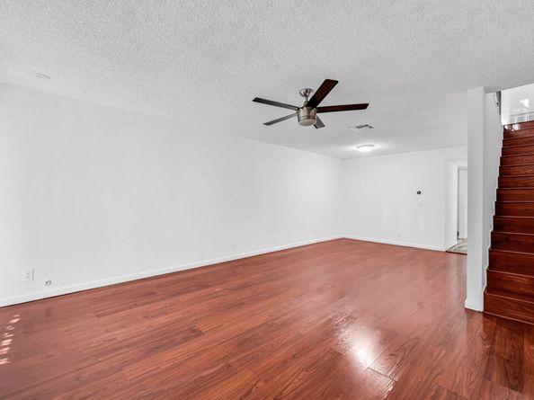 223 S Acacia Avenue 211, Compton CA 90220