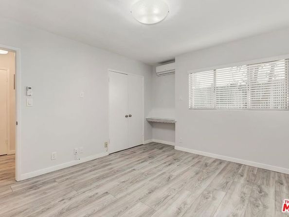 1035 N Sierra Bonita Avenue, West Hollywood CA 90046