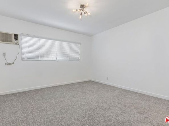 1035 N Sierra Bonita Avenue, West Hollywood CA 90046