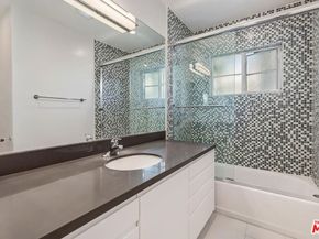 1035 N Sierra Bonita Avenue, West Hollywood CA 90046