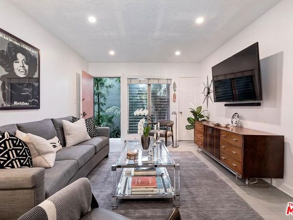 1035 N Sierra Bonita Avenue, West Hollywood CA 90046