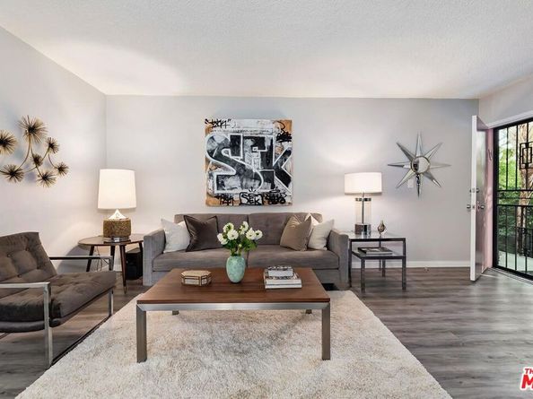 1035 N Sierra Bonita Avenue, West Hollywood CA 90046