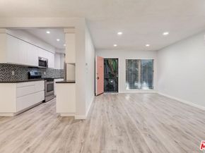 1035 N Sierra Bonita Avenue, West Hollywood CA 90046