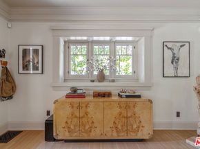 676 S Bronson Avenue, Los Angeles CA 90005