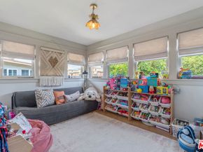 676 S Bronson Avenue, Los Angeles CA 90005