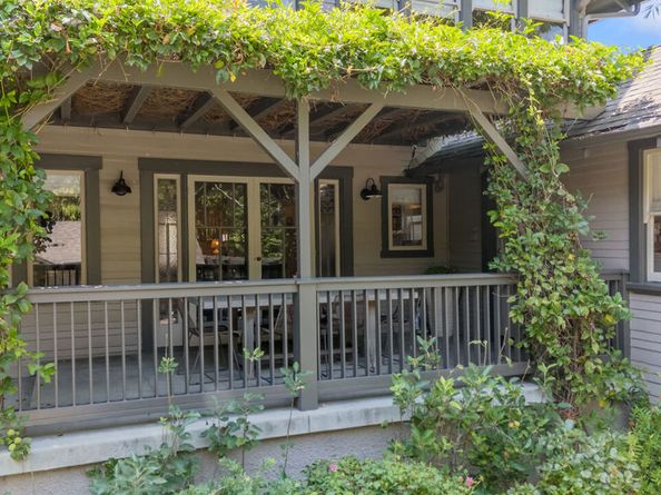 676 S Bronson Avenue, Los Angeles CA 90005