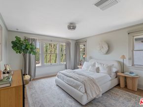 676 S Bronson Avenue, Los Angeles CA 90005