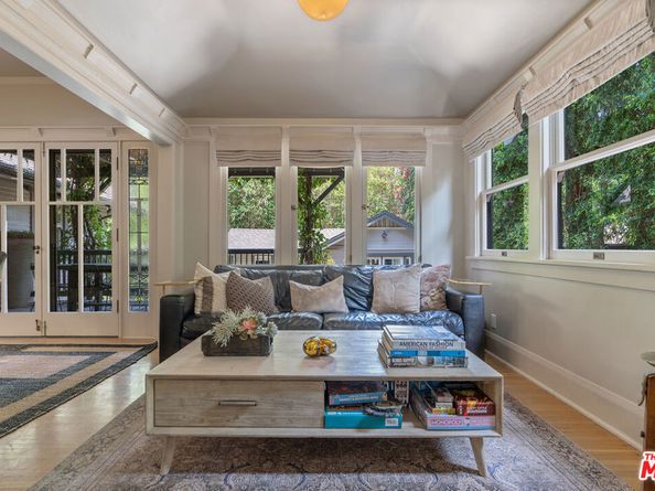 676 S Bronson Avenue, Los Angeles CA 90005