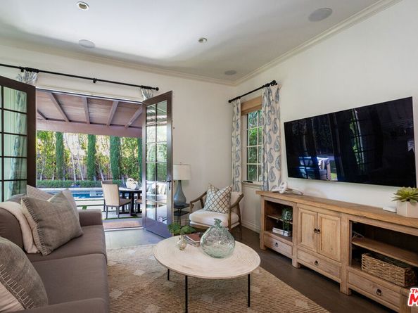 735 N Stanley Avenue, Los Angeles CA 90046
