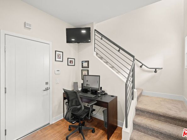 2753 Waverly Drive 1003, Los Angeles CA 90039