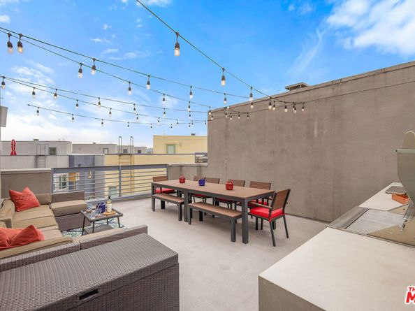 2753 Waverly Drive 1003, Los Angeles CA 90039