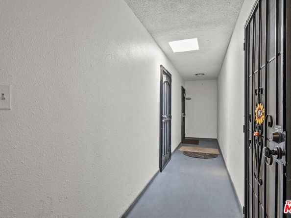 12001 Valerio Street, North Hollywood CA 91605