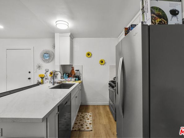 12001 Valerio Street, North Hollywood CA 91605