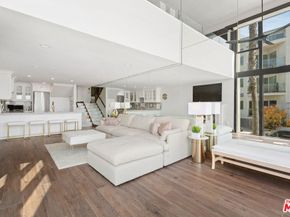 6 Voyage Street 101, Marina Del Rey CA 90292