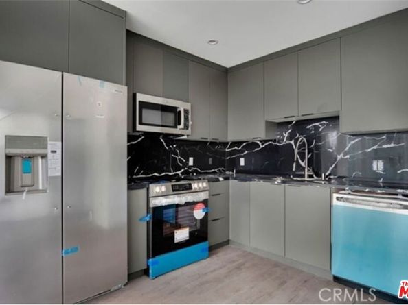 264 S Union Avenue, Los Angeles CA 90026