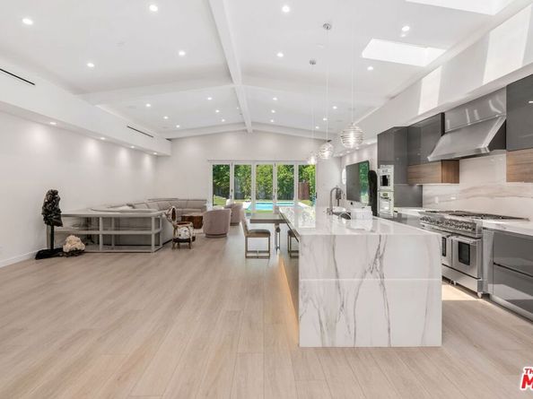 12763 Kling Street, Studio City CA 91604