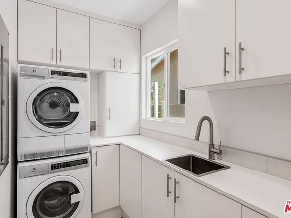 12763 Kling Street, Studio City CA 91604