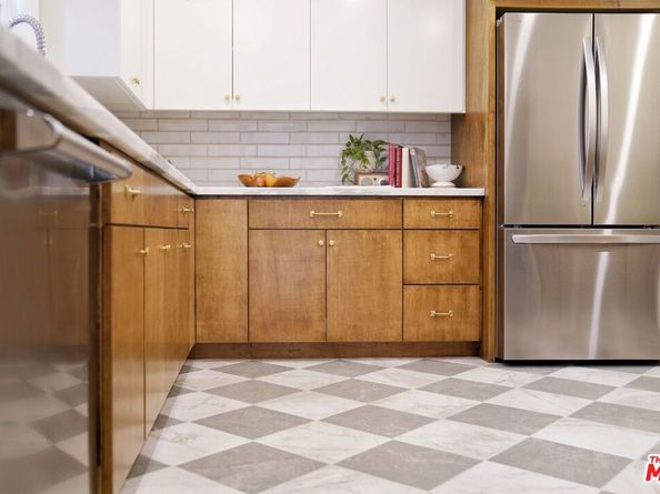 326 S Kingsley Drive, Los Angeles CA 90020