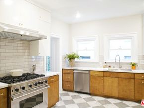 326 S Kingsley Drive, Los Angeles CA 90020