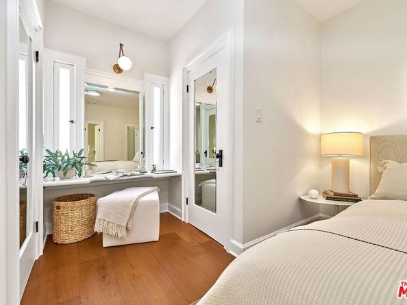 326 S Kingsley Drive, Los Angeles CA 90020
