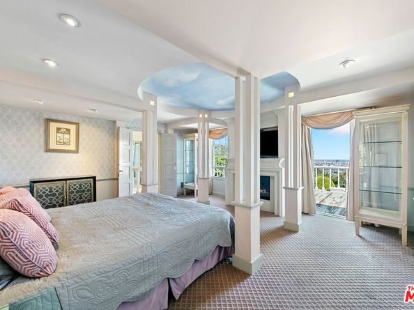 1350 Belfast Drive, Los Angeles CA 90069