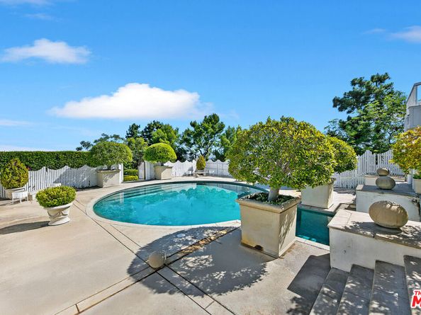 1350 Belfast Drive, Los Angeles CA 90069