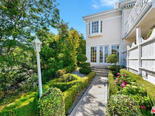 1350 Belfast Drive, Los Angeles CA 90069