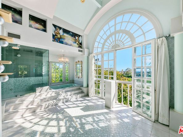 1350 Belfast Drive, Los Angeles CA 90069