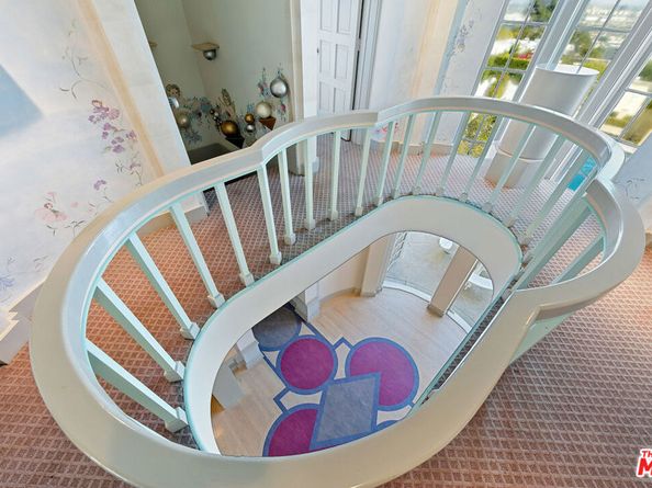 1350 Belfast Drive, Los Angeles CA 90069