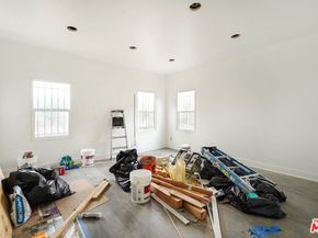 1519 W 30th Street, Los Angeles CA 90007