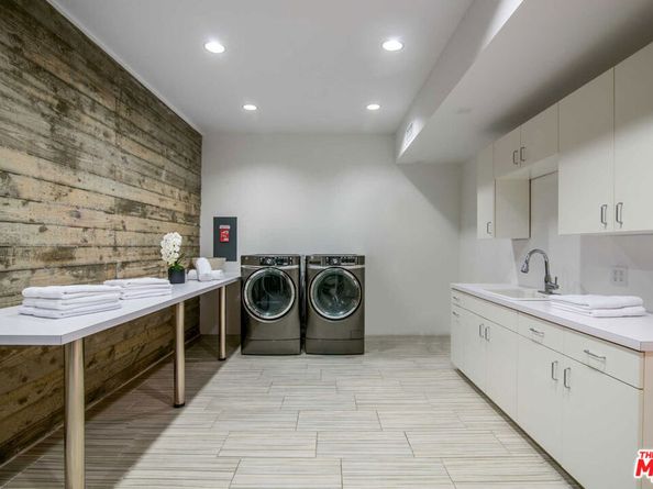 7801 Hillside Avenue, Los Angeles CA 90046