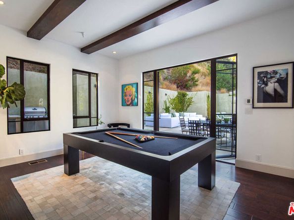 7801 Hillside Avenue, Los Angeles CA 90046