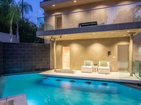 7801 Hillside Avenue, Los Angeles CA 90046