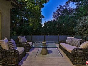 7801 Hillside Avenue, Los Angeles CA 90046