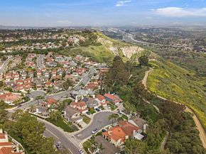 1 Saint Isabella, Laguna Niguel CA 92677