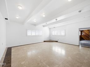 14742 Cohasset Street, Van Nuys CA 91405