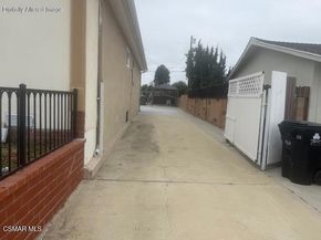 10111 Oak Park Avenue, Northridge CA 91325